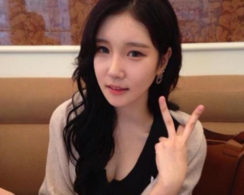 国产女神筱慧捡尸视频,捡尸视频引发热议